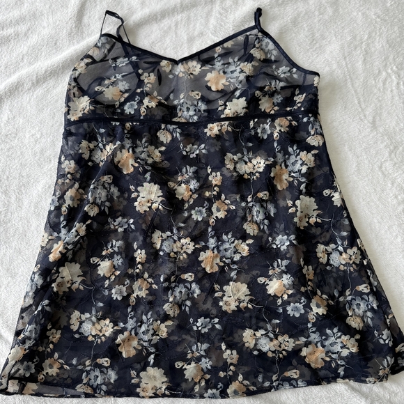 Delta Burke Sheer Floral Cami Navy/Cream - Picture 1 of 5